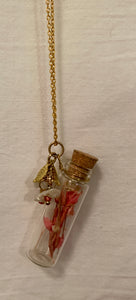 Floral terrarium necklace with Pearls