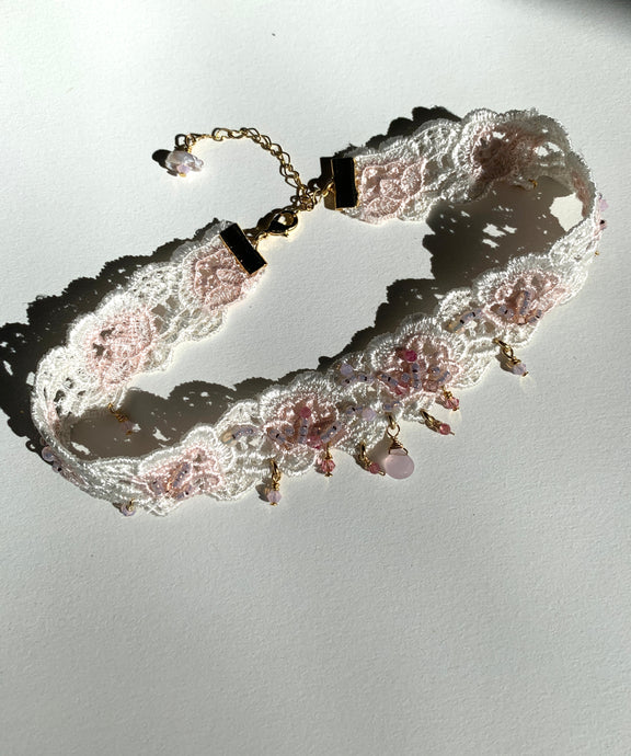 “Antique Rose” Choker